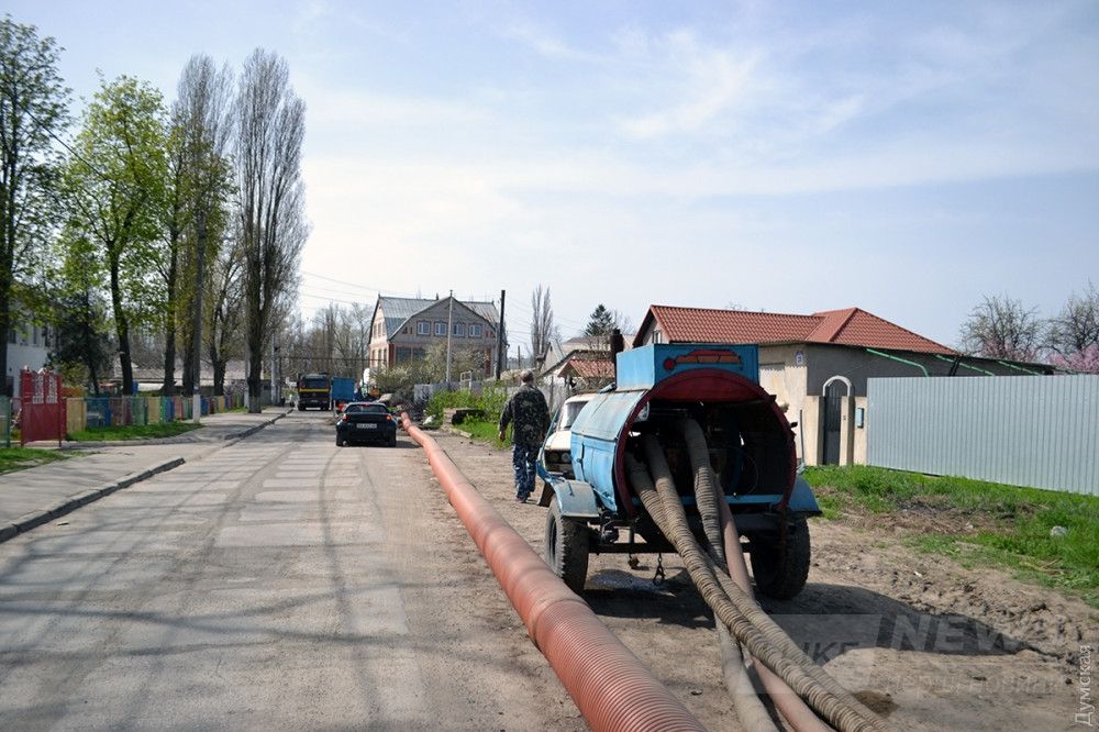Говно перекачивают