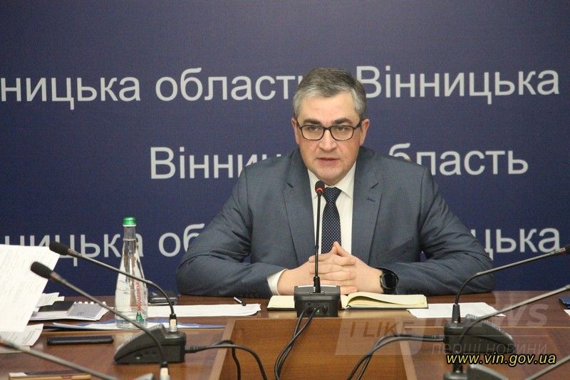 Очільник Вінниччини пообіцяв, що Тростянецький спиртзaвод більше не вилляє жодної крaплі бaрди нa бaрдополя