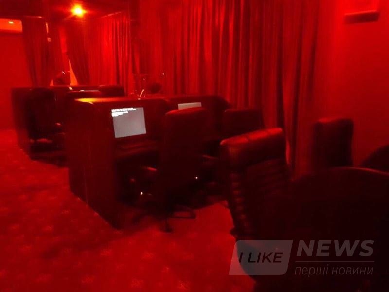 В Киевском районе Одессы обнаружили два подпольных игорных заведения