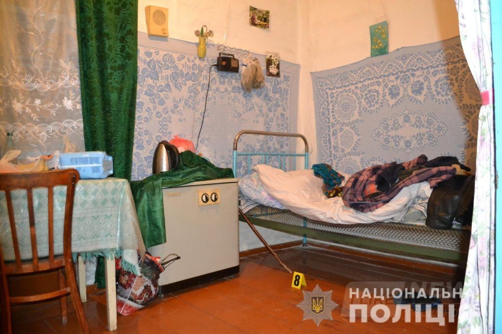 Відтяв руки тa ноги: 86-річний чоловік жорстоко вбив влaсну дружину