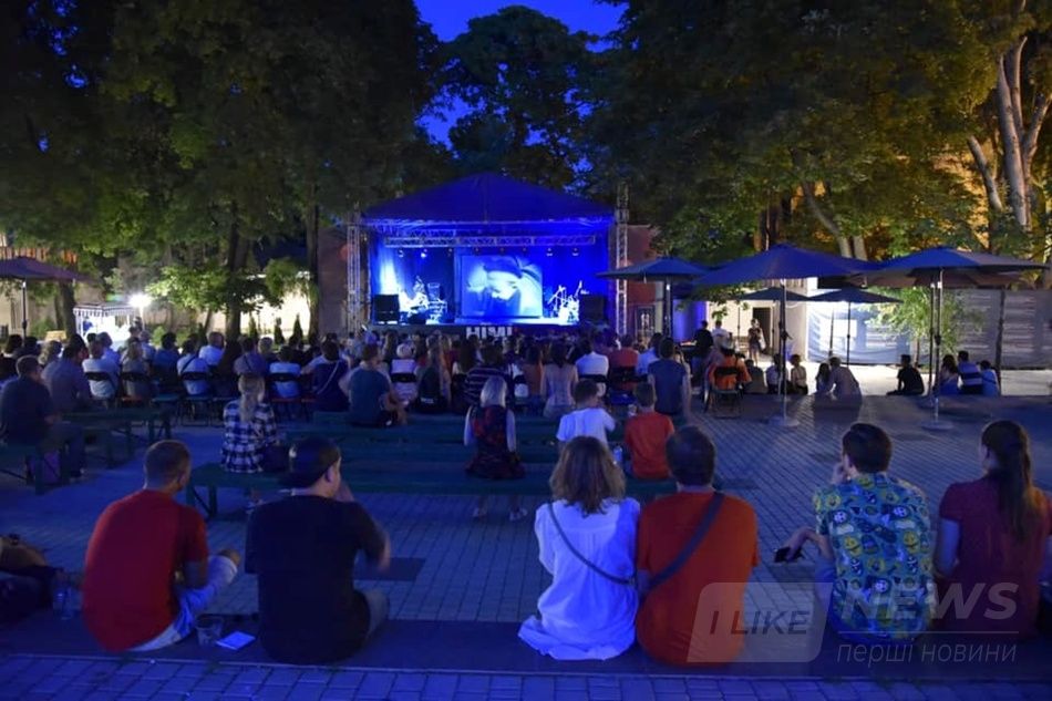 ÐеÑний ÑеаÑÑ Ð² ÐдеÑÑе. ФоÑо:facebook.com/pg/letniy