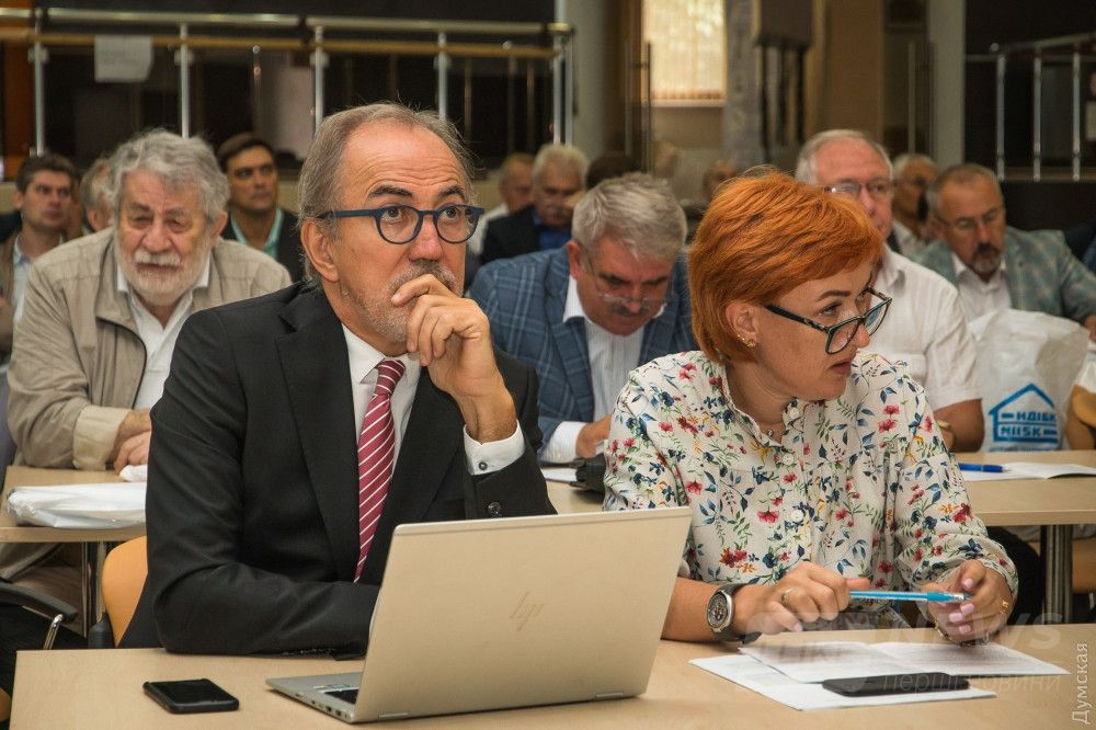 Уго Коррес Перрети