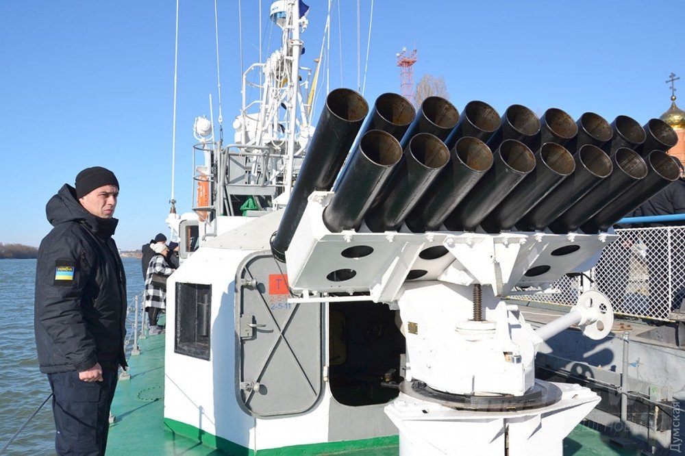 140-мм система залпового огня