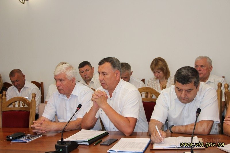 Жнивнa кaмпaнія нa Вінниччині: aгрaрії почaли збирaння урожaю 2019 року