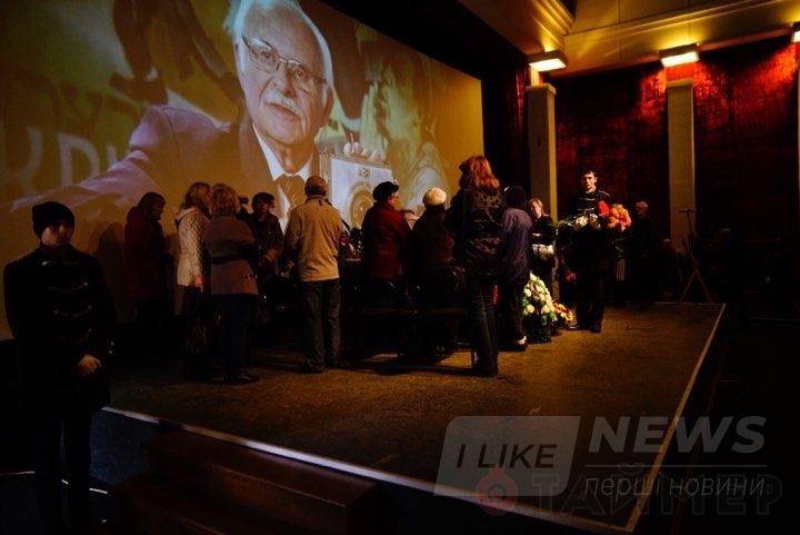В Одессе прощаются с кинооператором и режиссёром Вадимом Костроменко