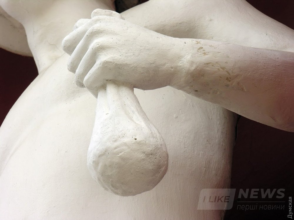 Как видим, «рука» срослась не идеально