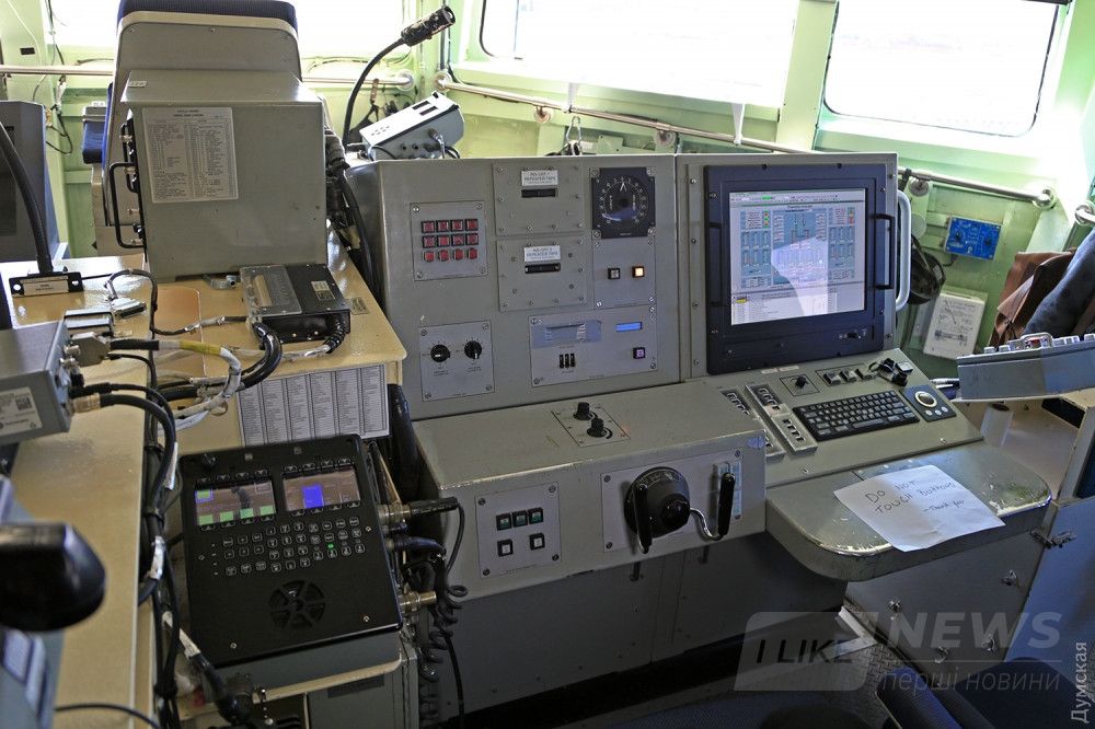 "Кнопки не нажимать!"