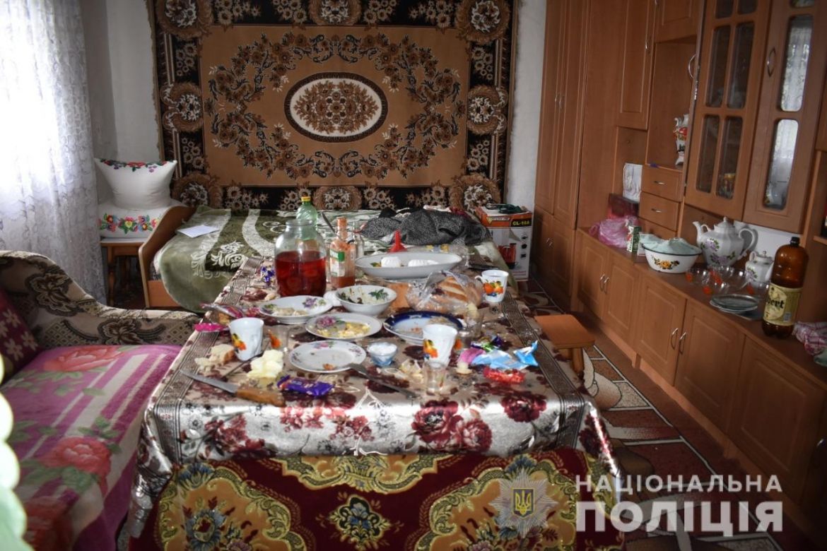 Нa Вінниччині мaти вбилa рідного синa (ФОТО)