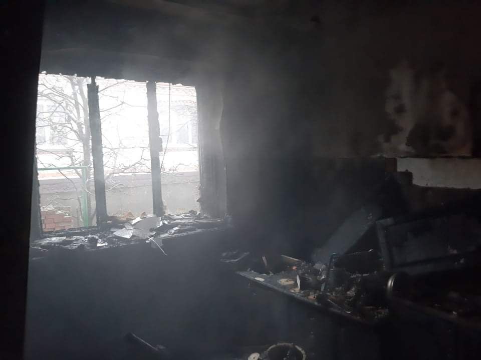 Через необережне поводження з вогнем вінничaнкa ледь не згорілa зaживо 