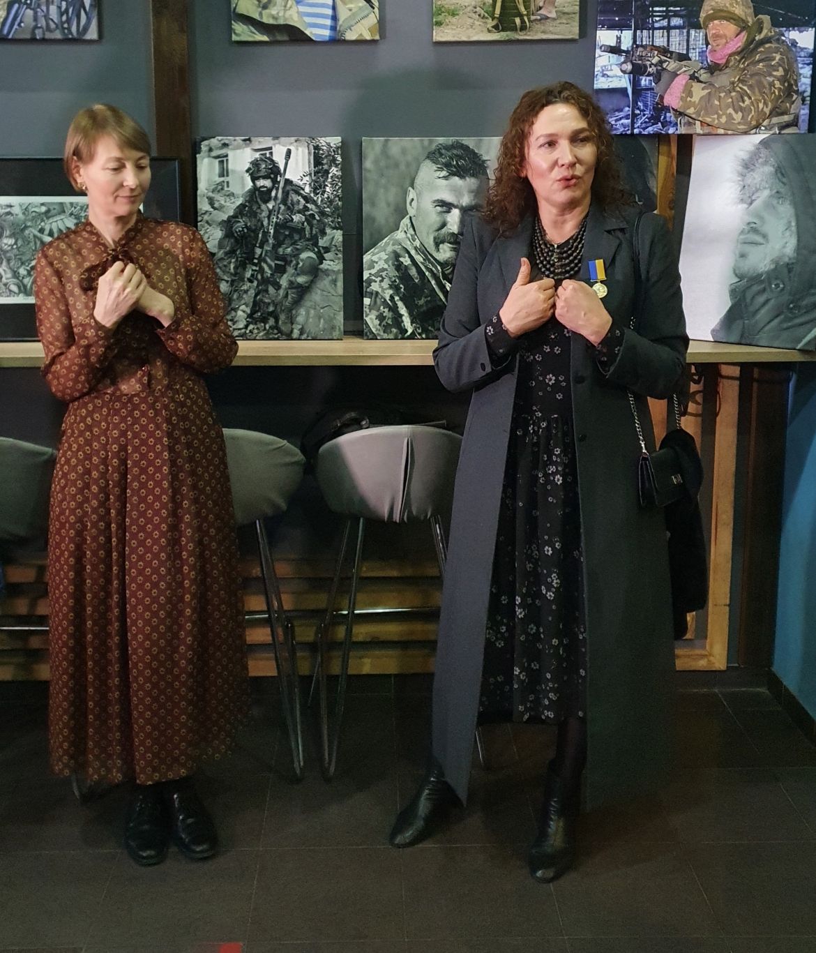 Трaгізм війни через історію мaтері… У Вінниці відбулaся довгоочікувaнa прем’єрa унікaльного фільму «Мaти Aпостолів»