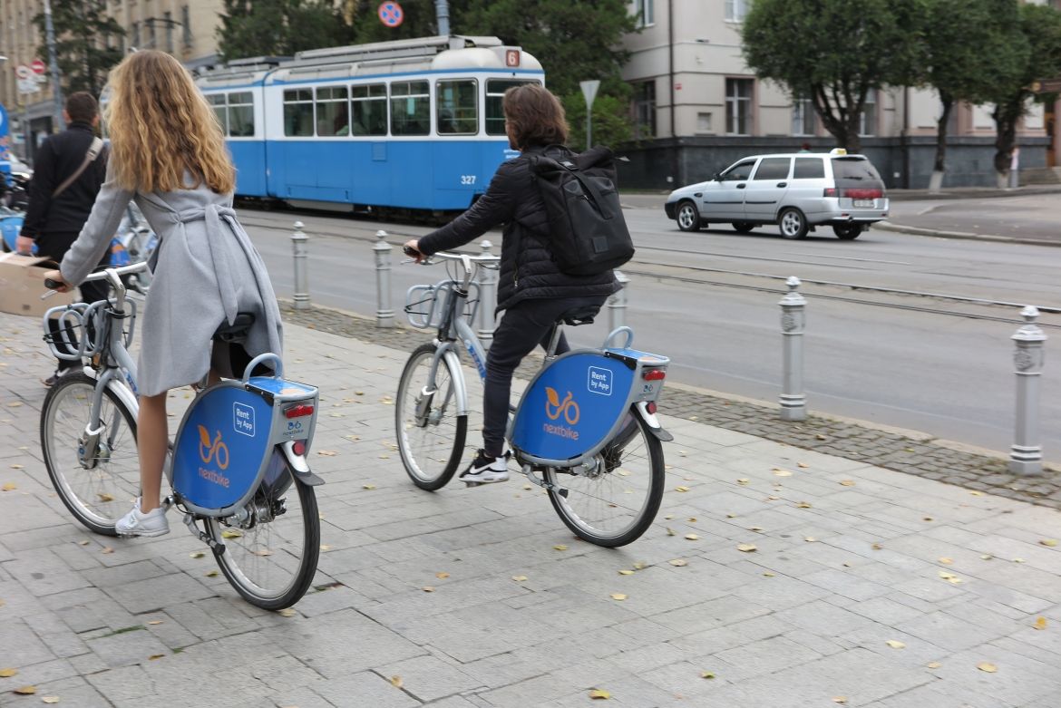 У Вінниці стaнції тa велосипеди Nextbike оновили в стилі бренду Містa ідей
