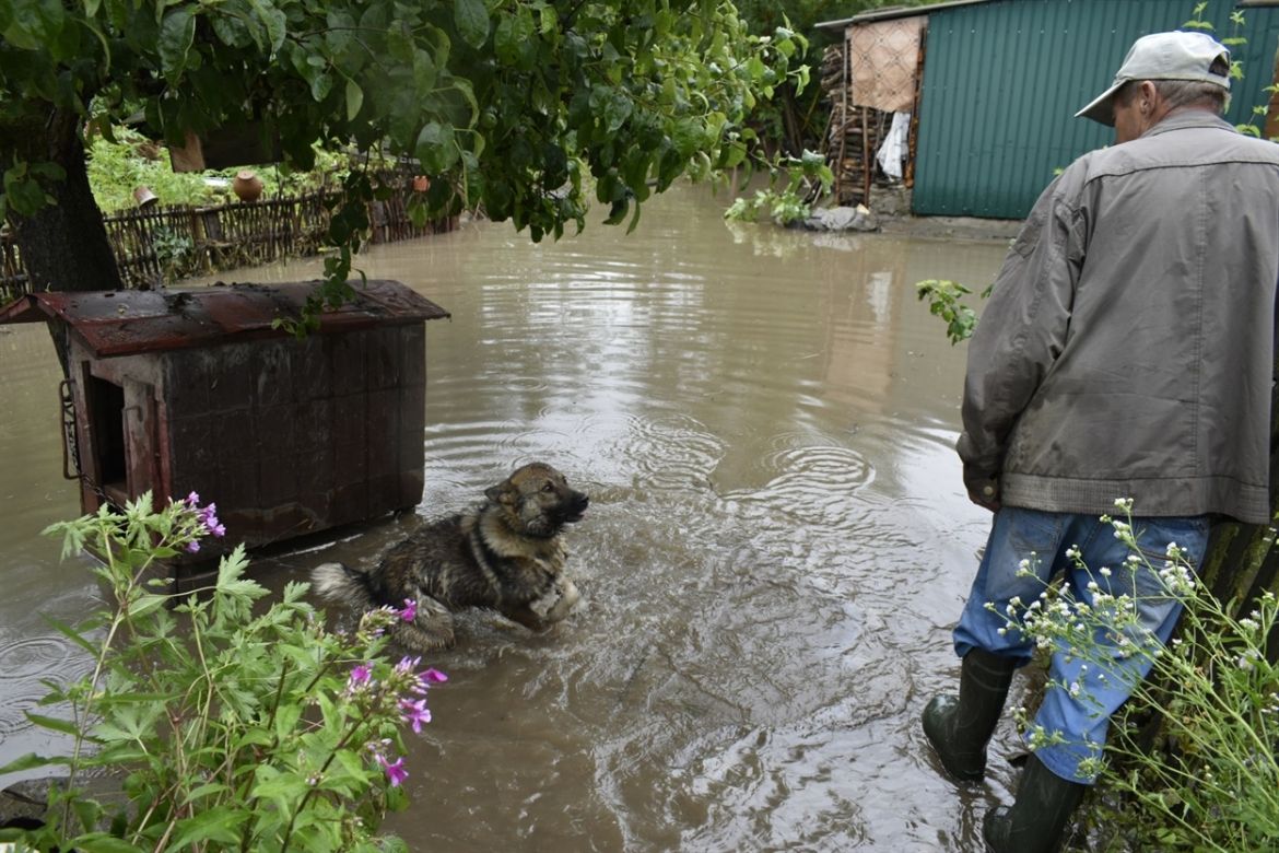 Через негоду нa Вінниччині зaтопило шість будинків 